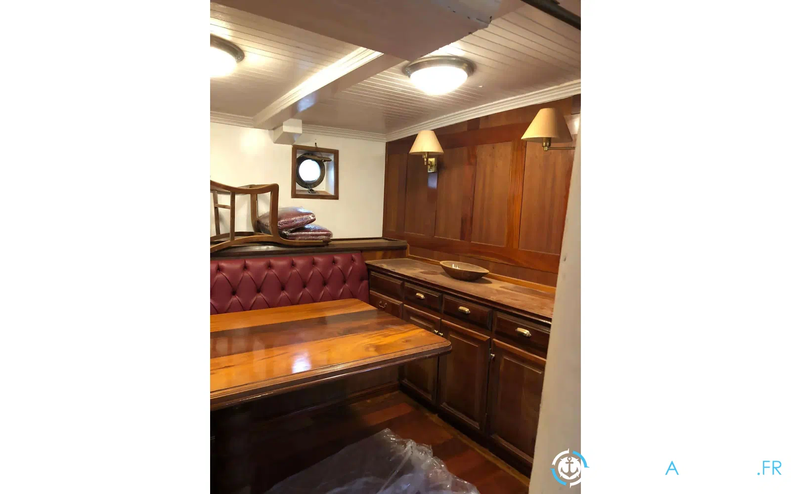 slider 10 Custom Schooner