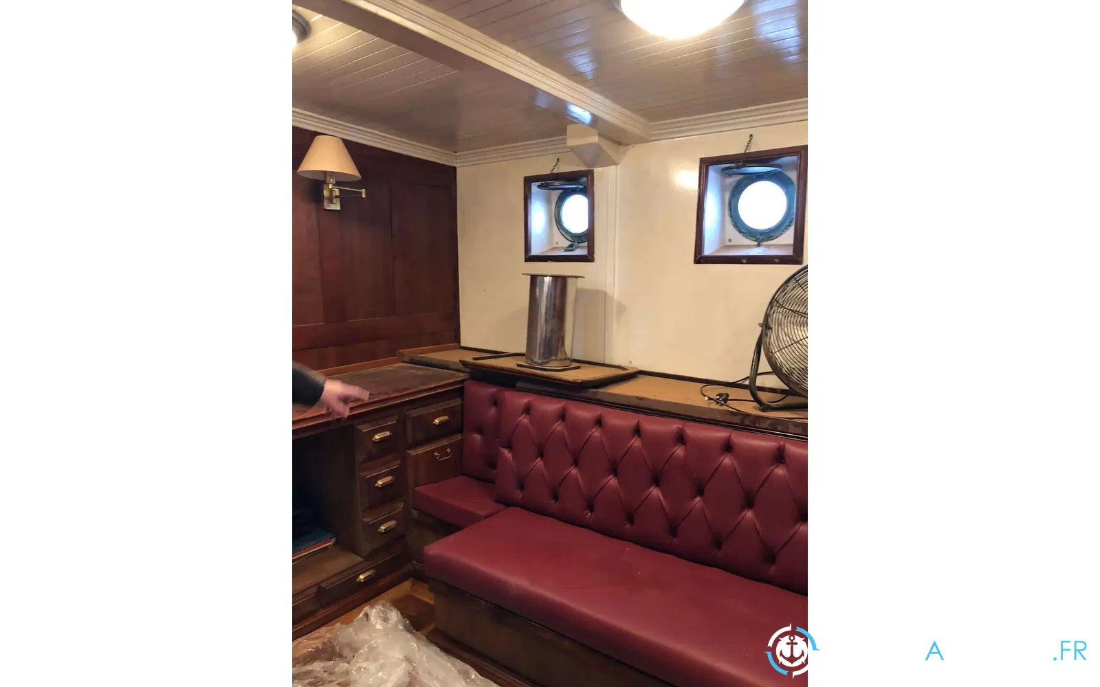 slider 16 Custom Schooner