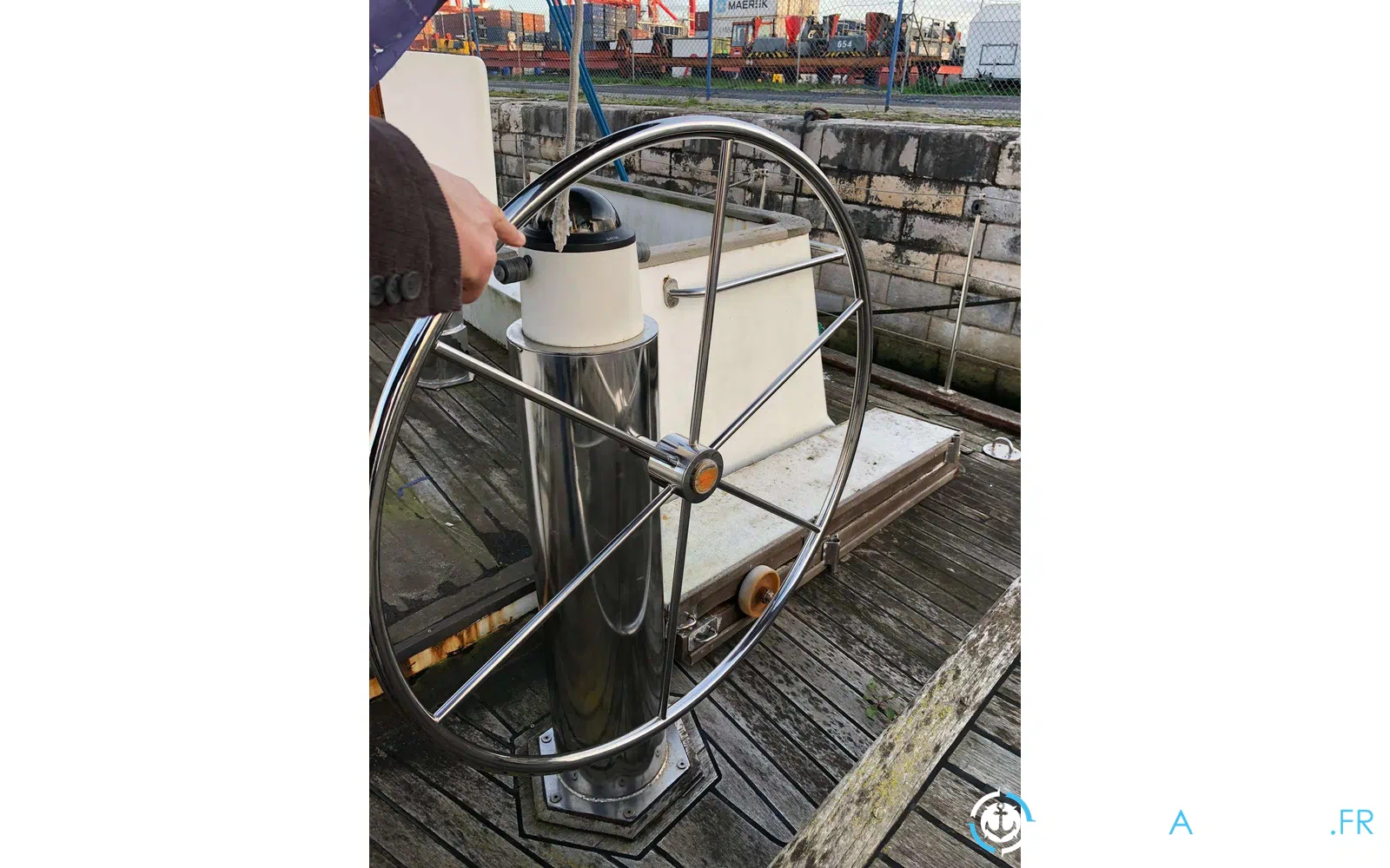 slider 18 Custom Schooner