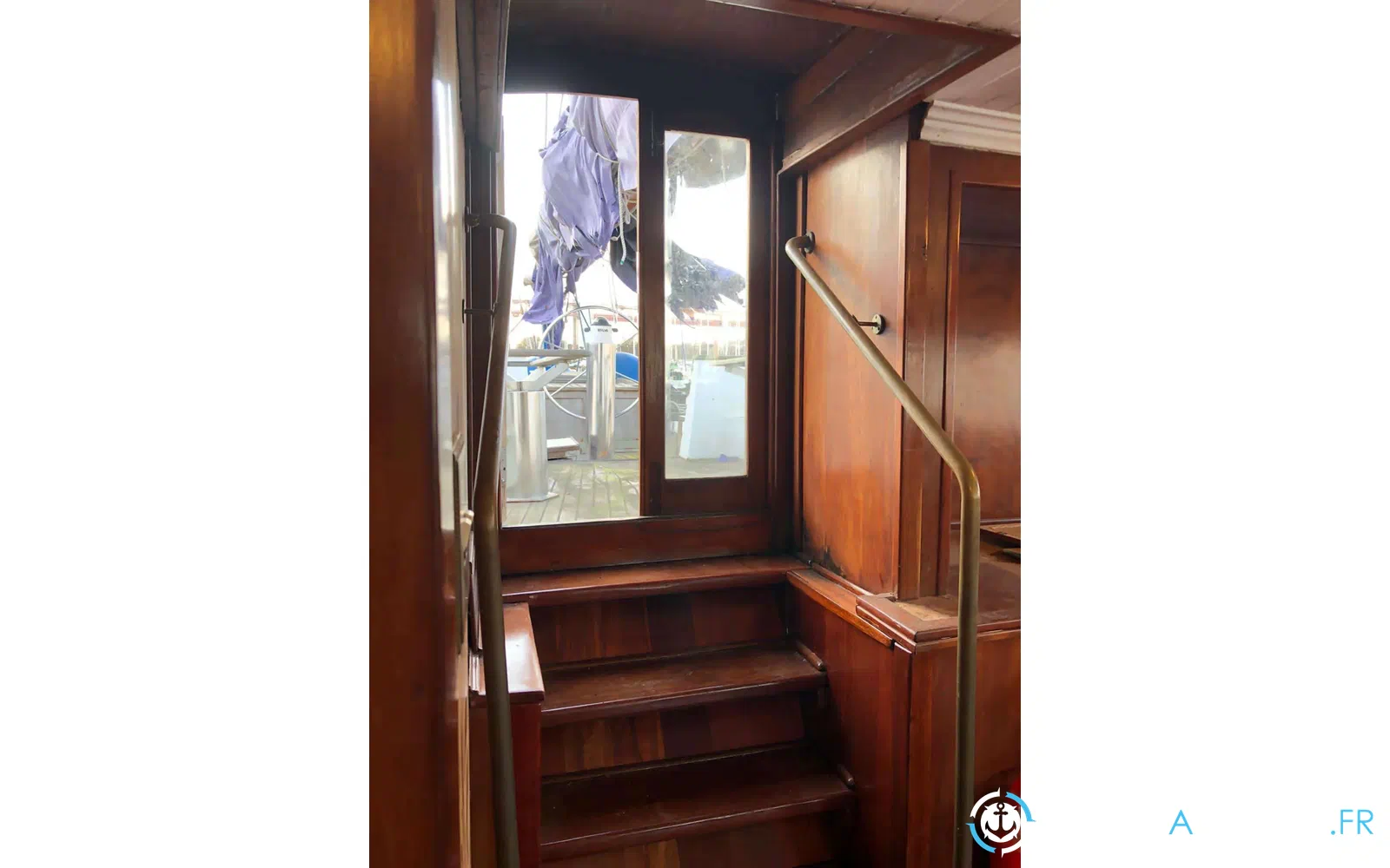 slider 1 Custom Schooner