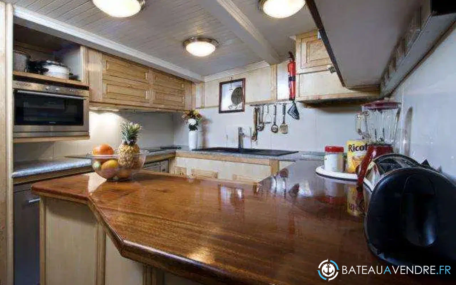 slider 23 Custom Schooner