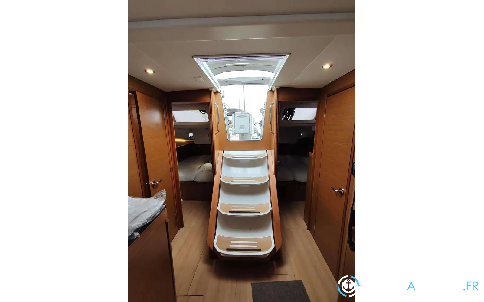 slider 11 Jeanneau Sun Odyssey 490