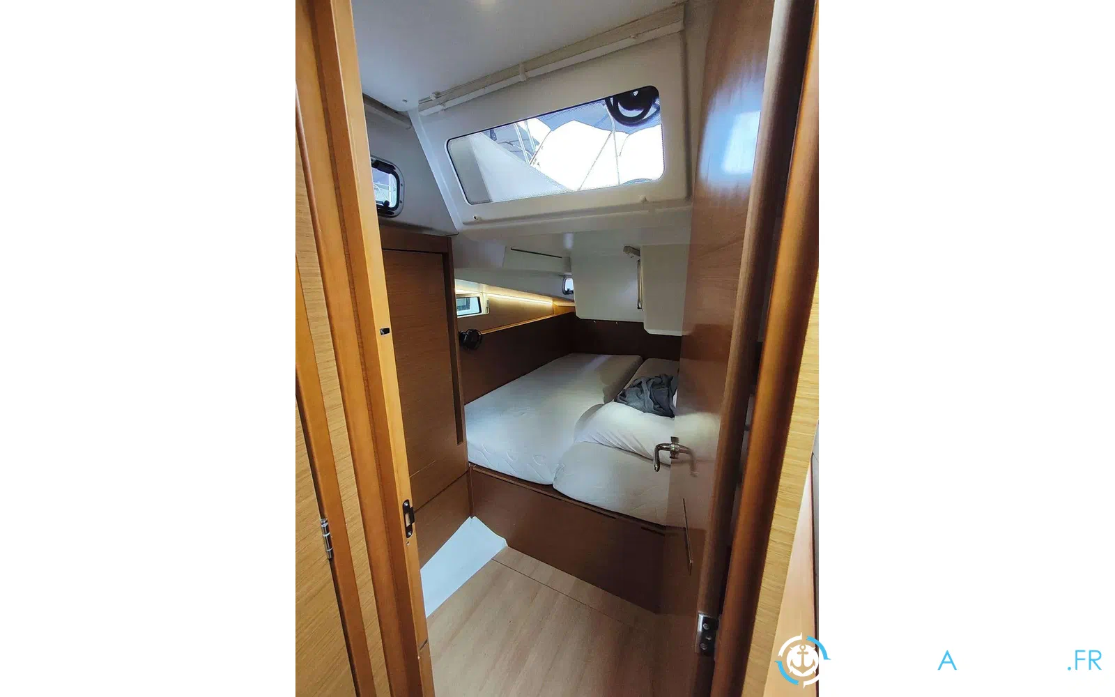 slider 13 Jeanneau Sun Odyssey 490