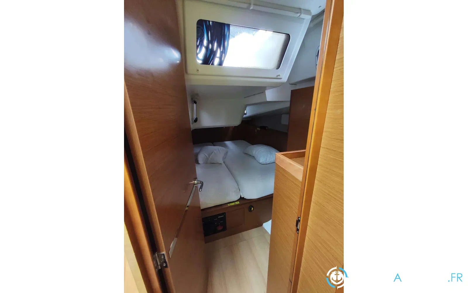 slider 14 Jeanneau Sun Odyssey 490