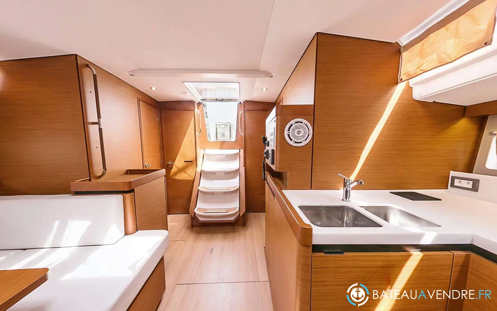 slider 26 Jeanneau Sun Odyssey 490