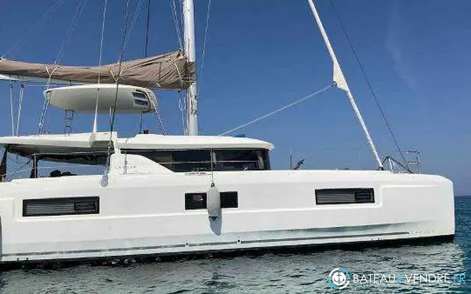 slider 2 Lagoon 46
