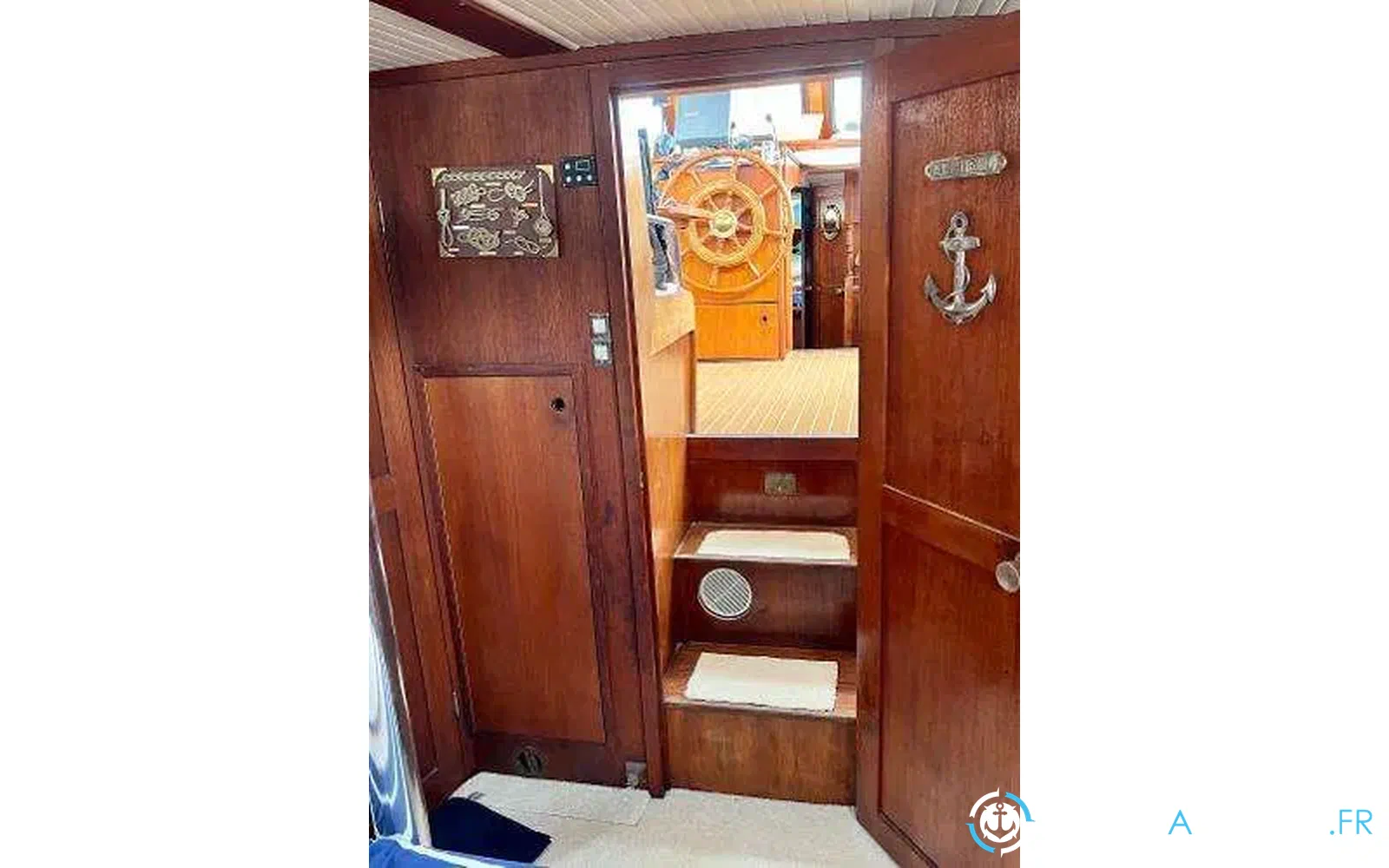 slider 11 Siltala Yachts Nauticat 44
