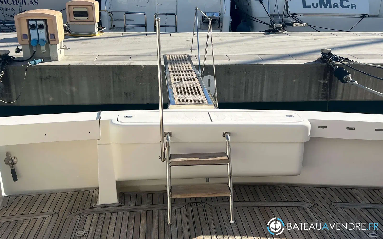 slider 15 Bertram 630