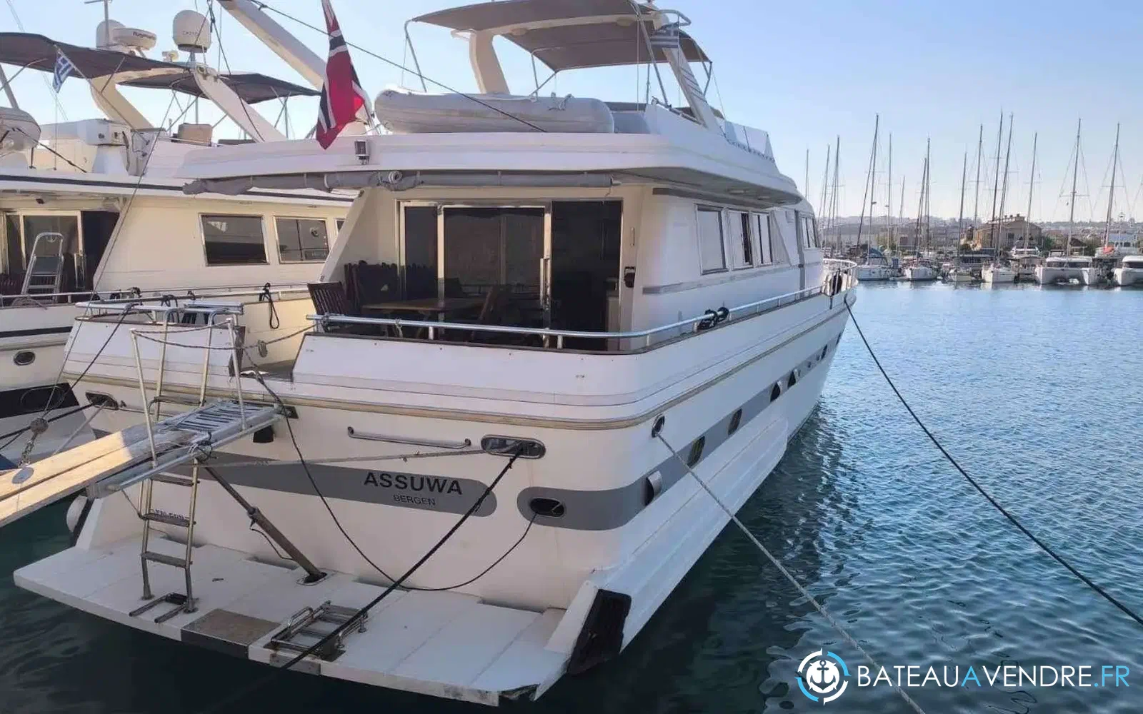 slider 44 Falcon 73