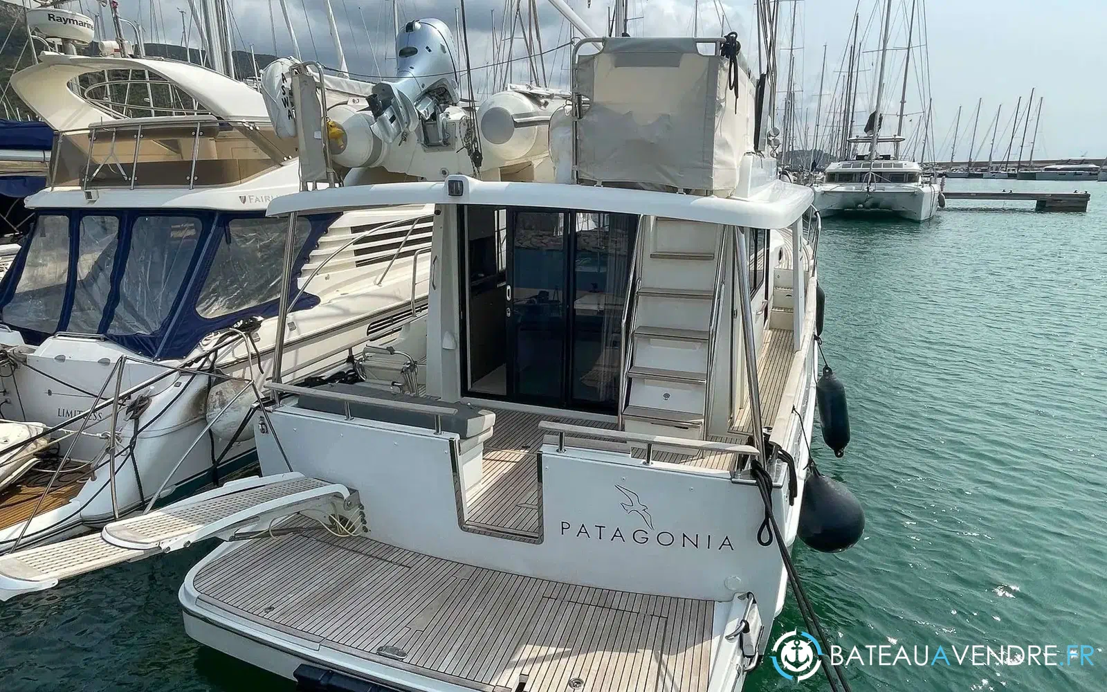 slider 10 Beneteau Swift Trawler 44