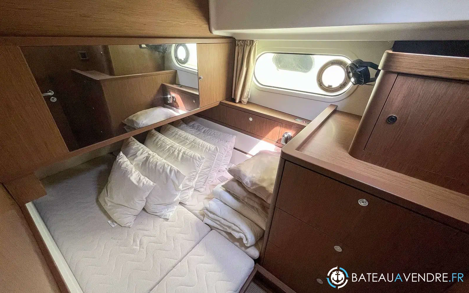 slider 12 Beneteau Swift Trawler 44