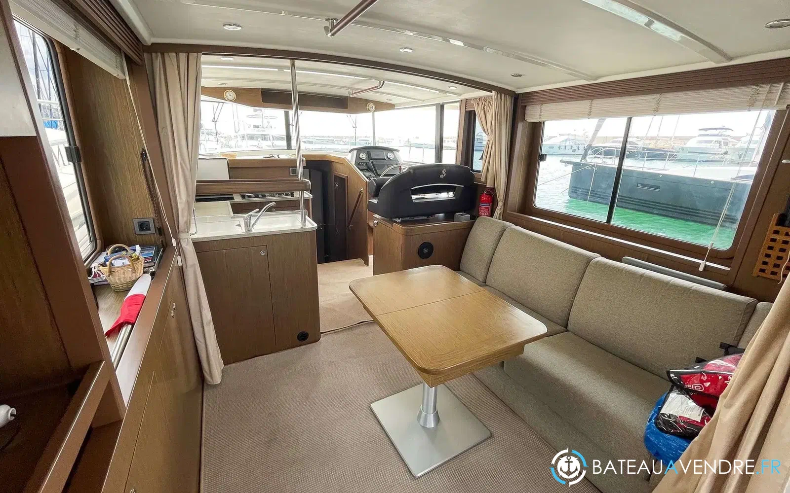 slider 28 Beneteau Swift Trawler 44