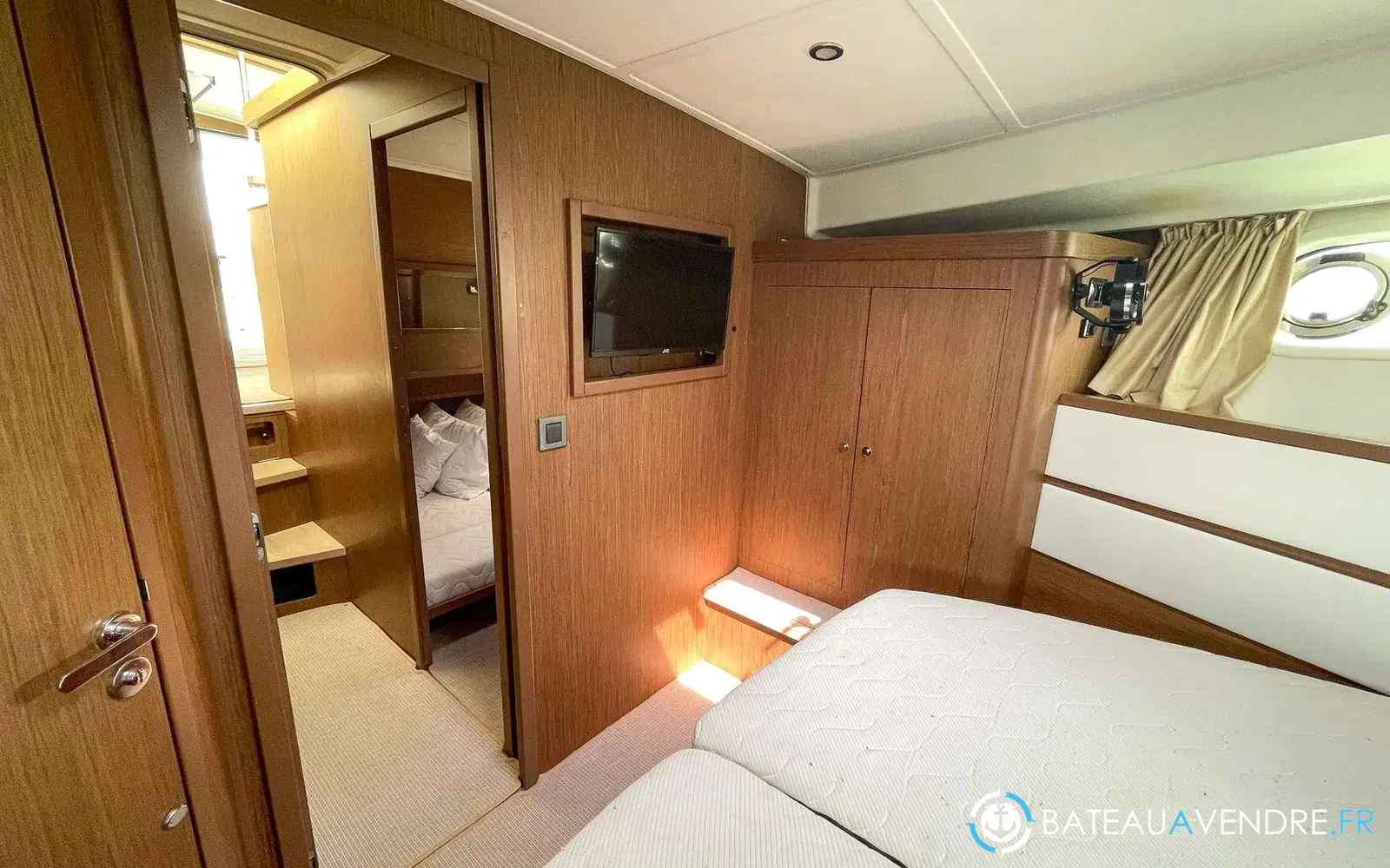 slider 32 Beneteau Swift Trawler 44