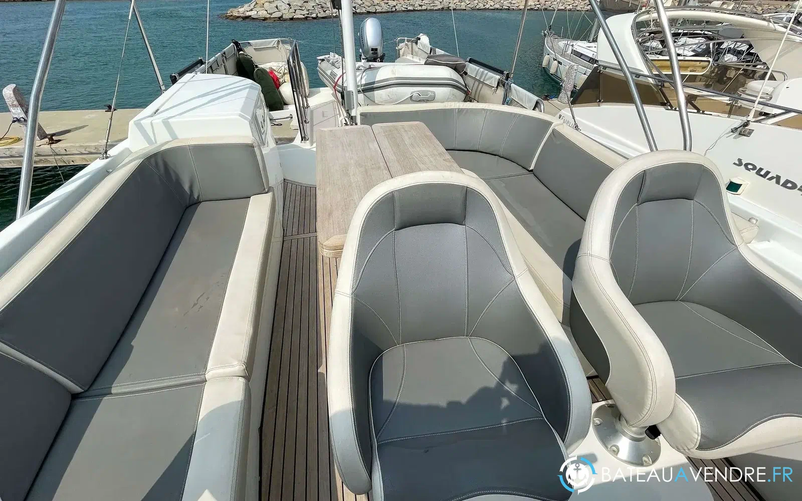 slider 33 Beneteau Swift Trawler 44