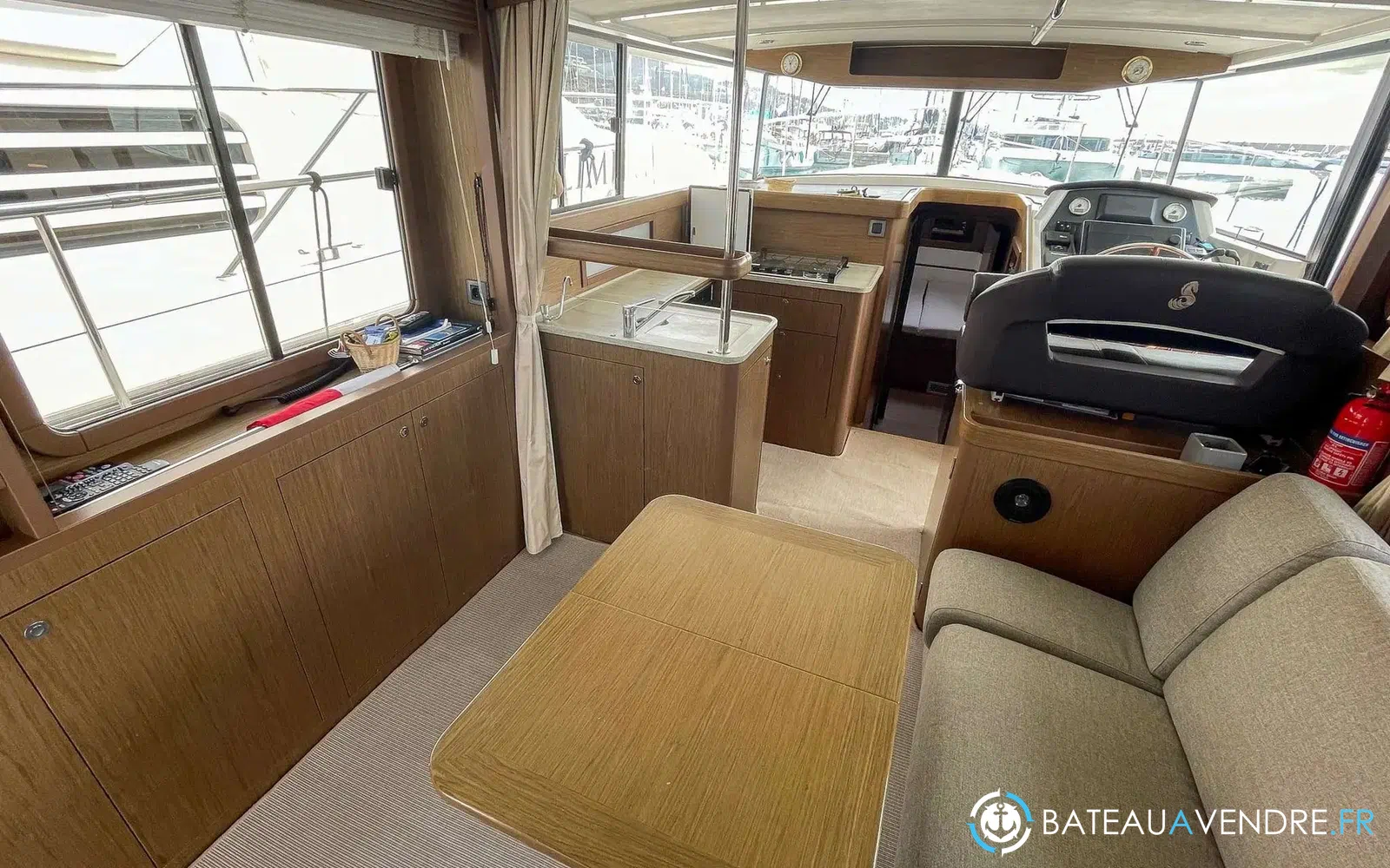 slider 7 Beneteau Swift Trawler 44