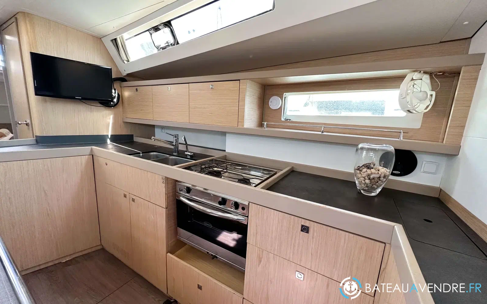slider 12 Beneteau Oceanis 45