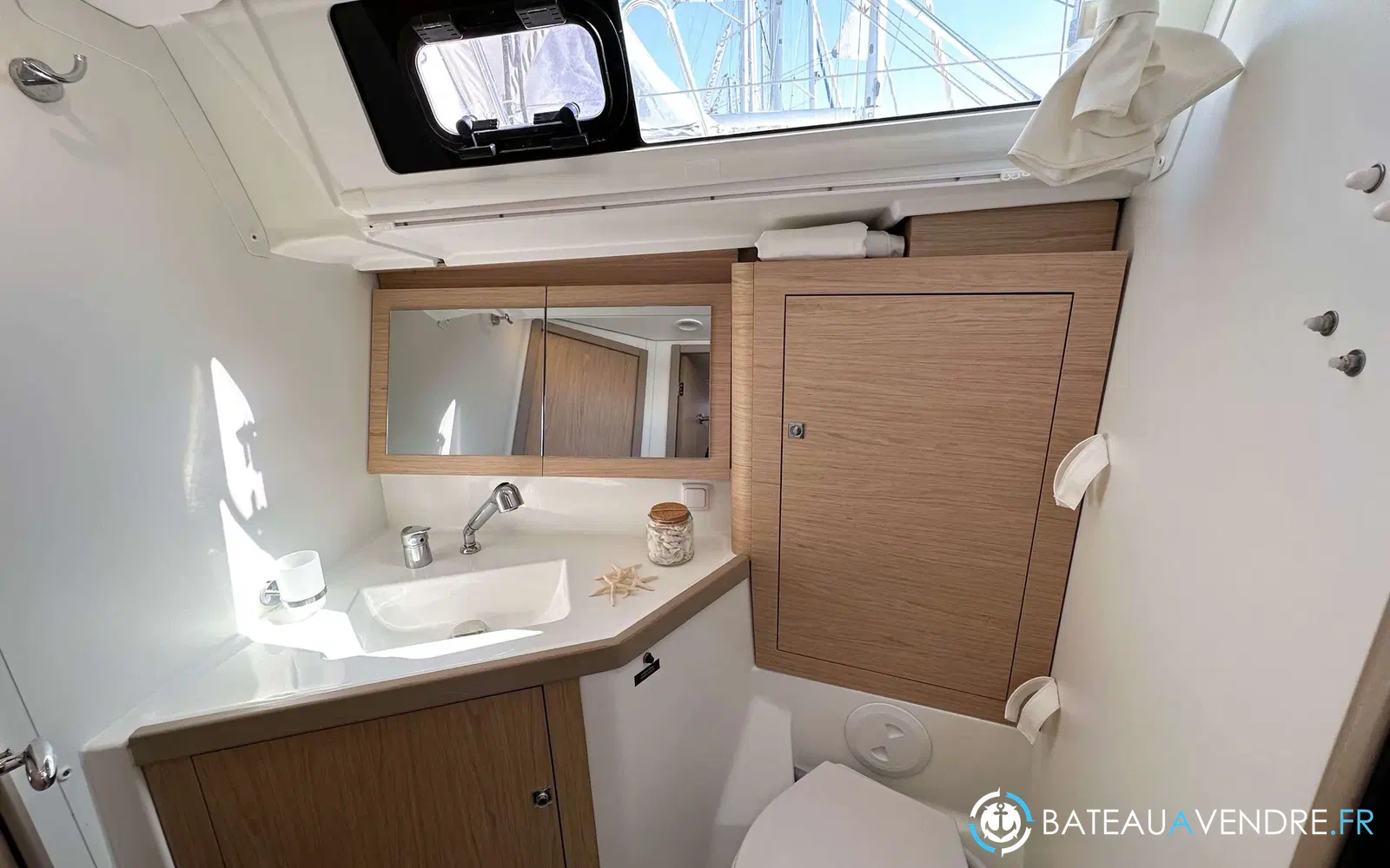 slider 1 Beneteau Oceanis 45