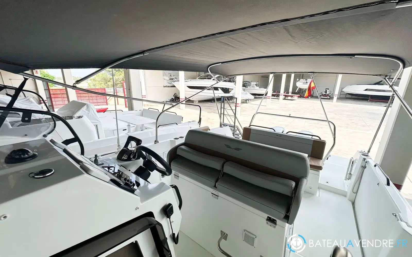 slider 2 Beneteau Flyer 9 Spacedeck