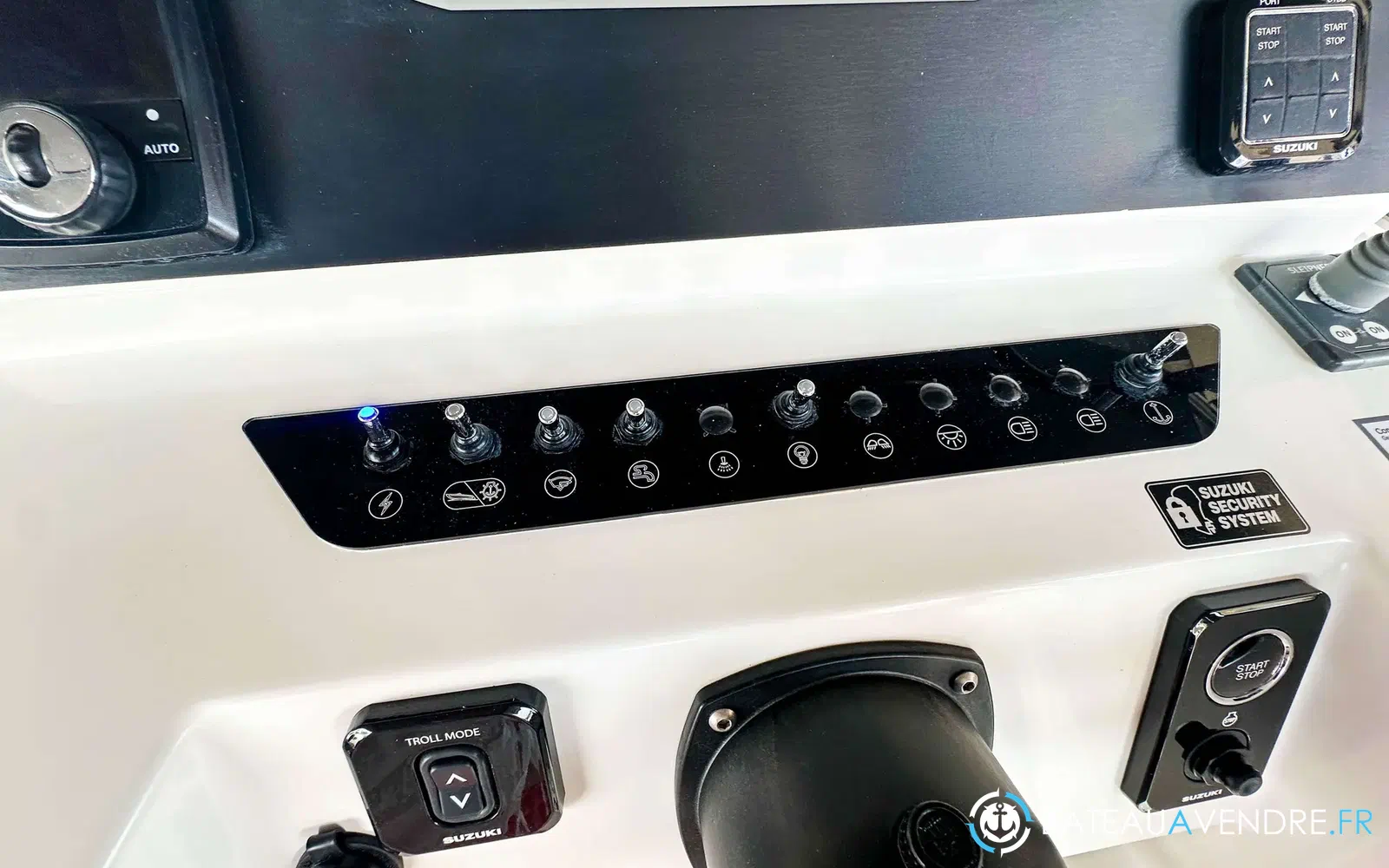slider 4 Beneteau Flyer 9 Spacedeck