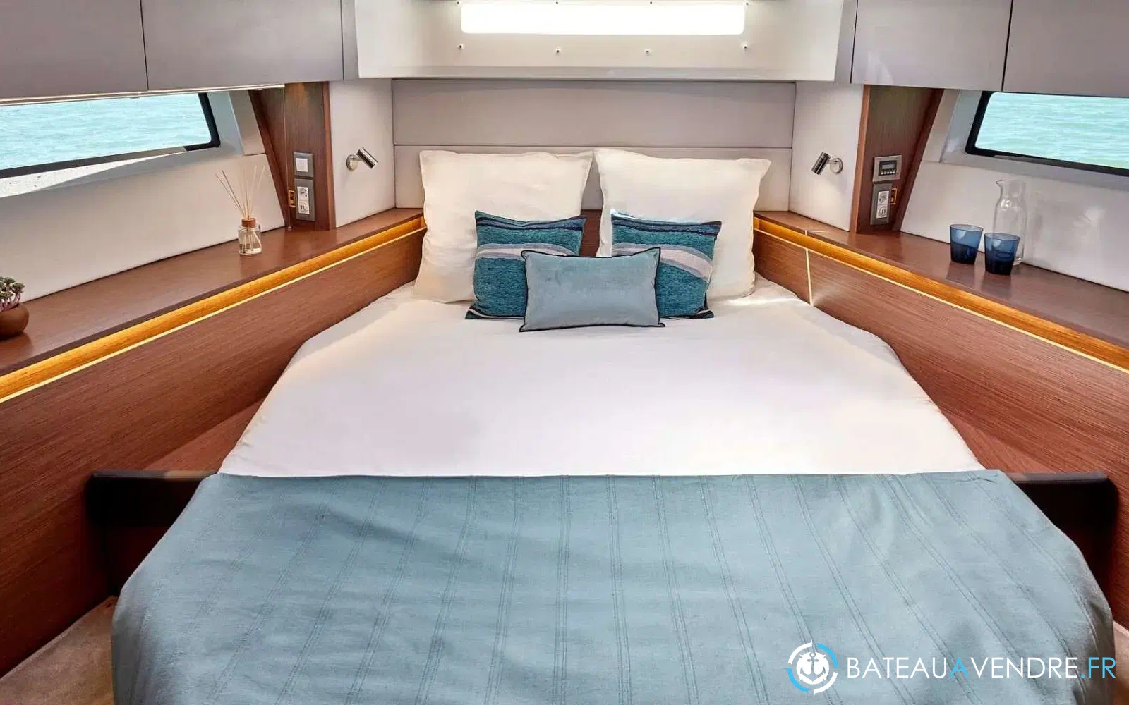 slider 12 Beneteau Antares 12