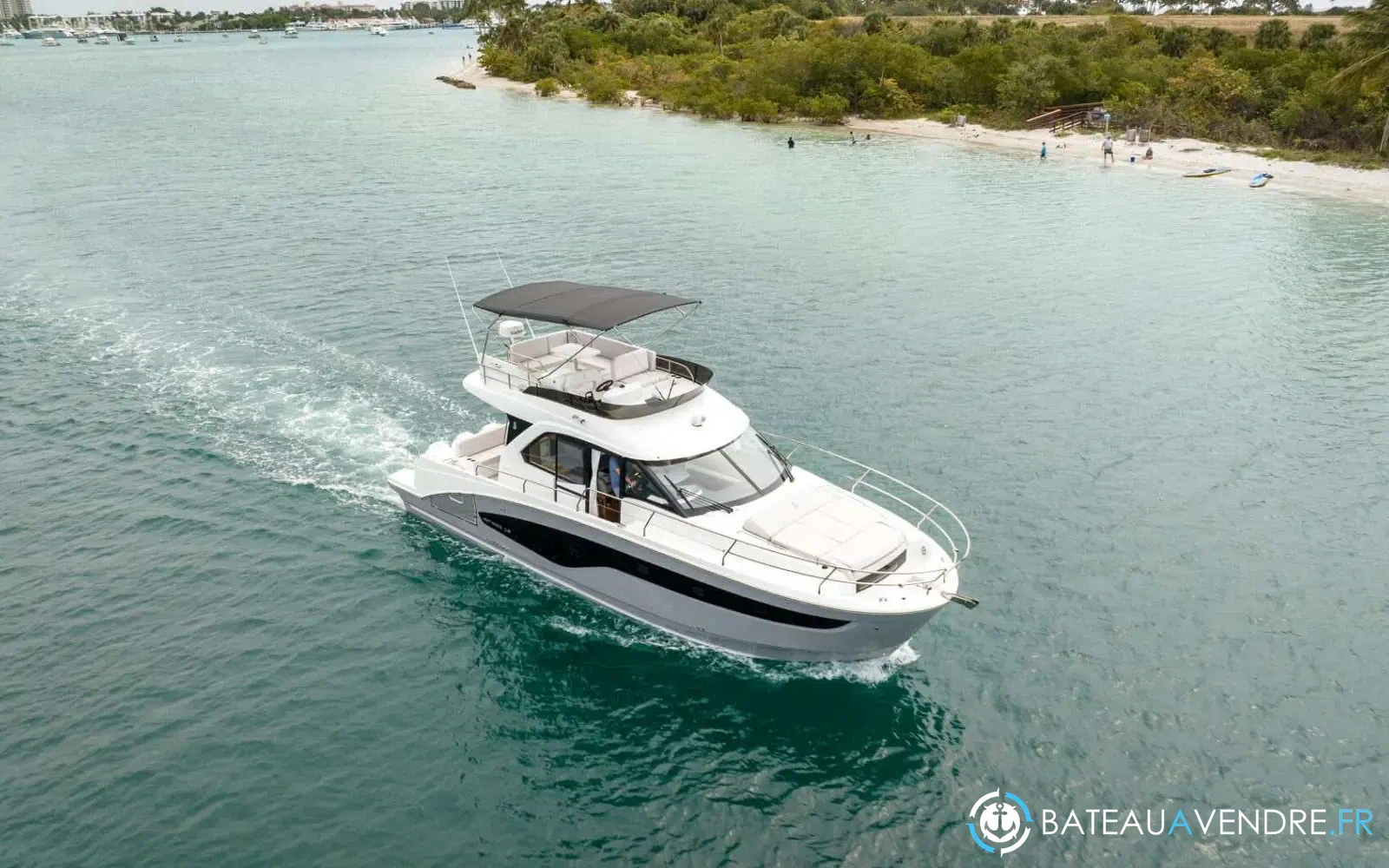 slider 14 Beneteau Antares 12