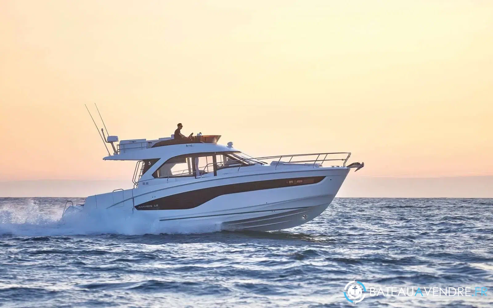 slider 15 Beneteau Antares 12