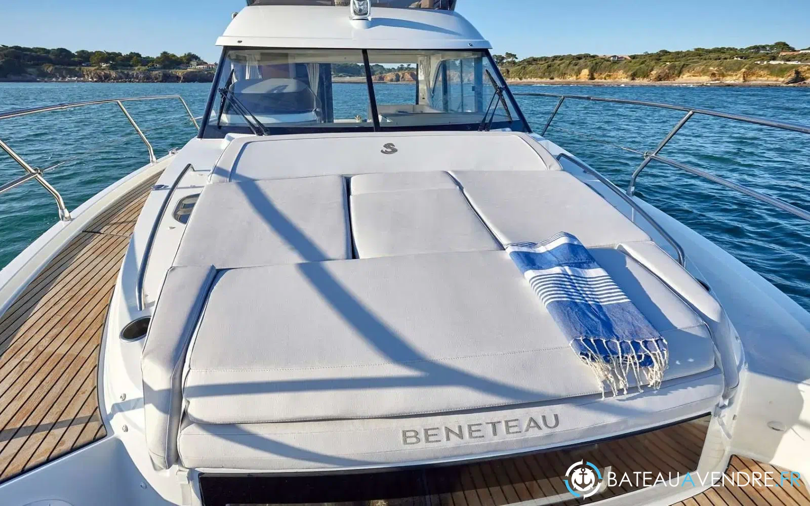 slider 16 Beneteau Antares 12