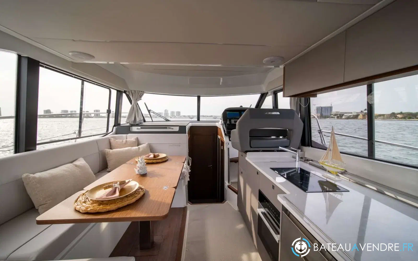 slider 22 Beneteau Antares 12