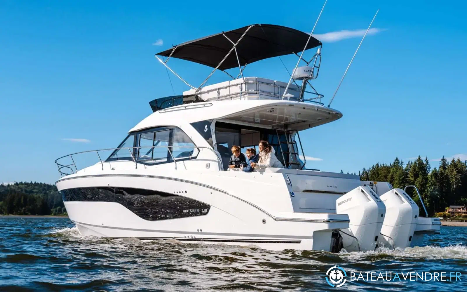 slider 23 Beneteau Antares 12