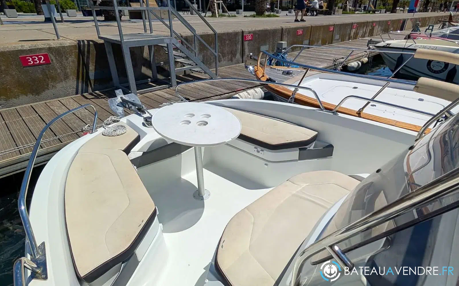 slider 1 Beneteau Flyer 6.6 SPACEdeck