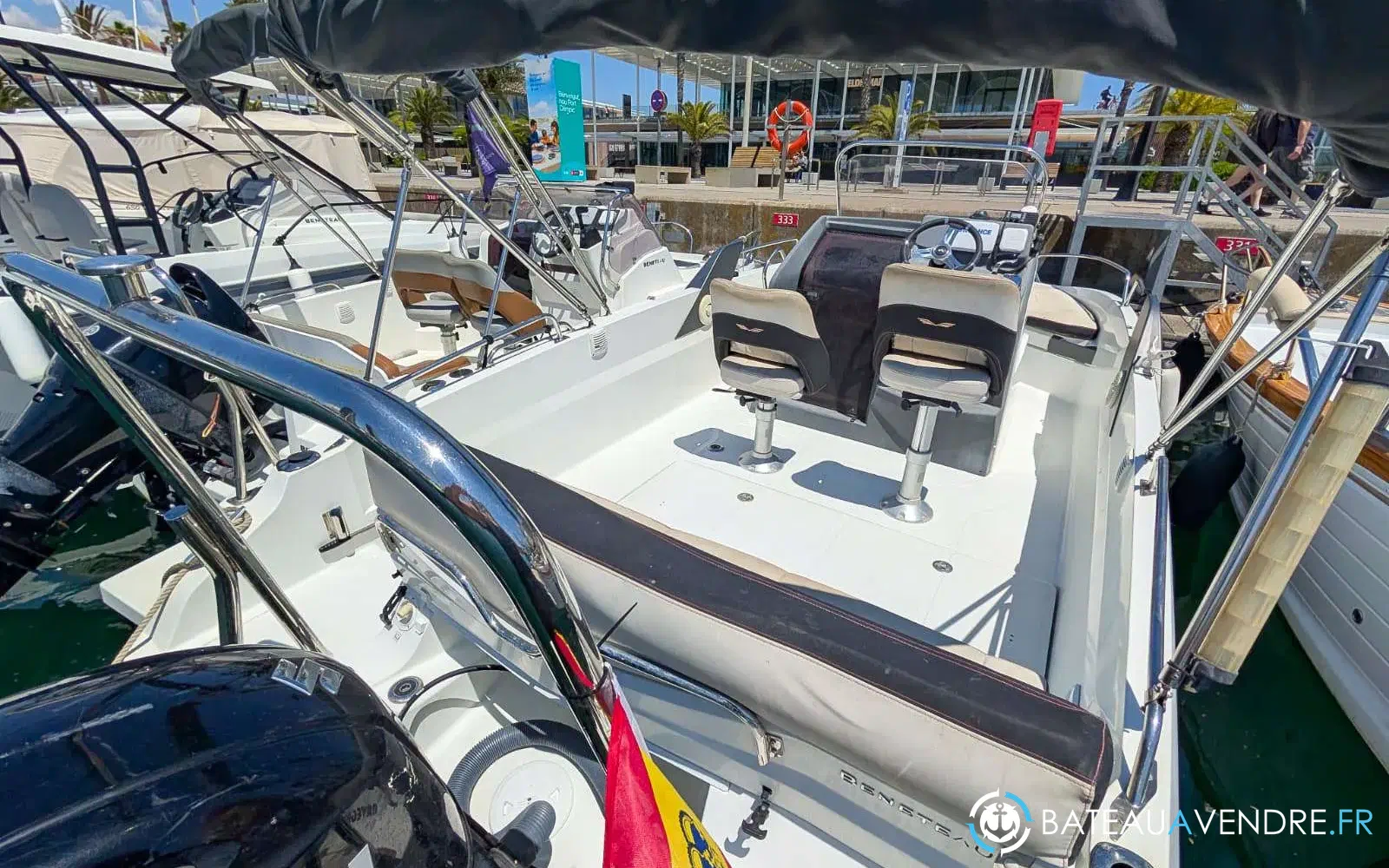 slider 4 Beneteau Flyer 6.6 SPACEdeck