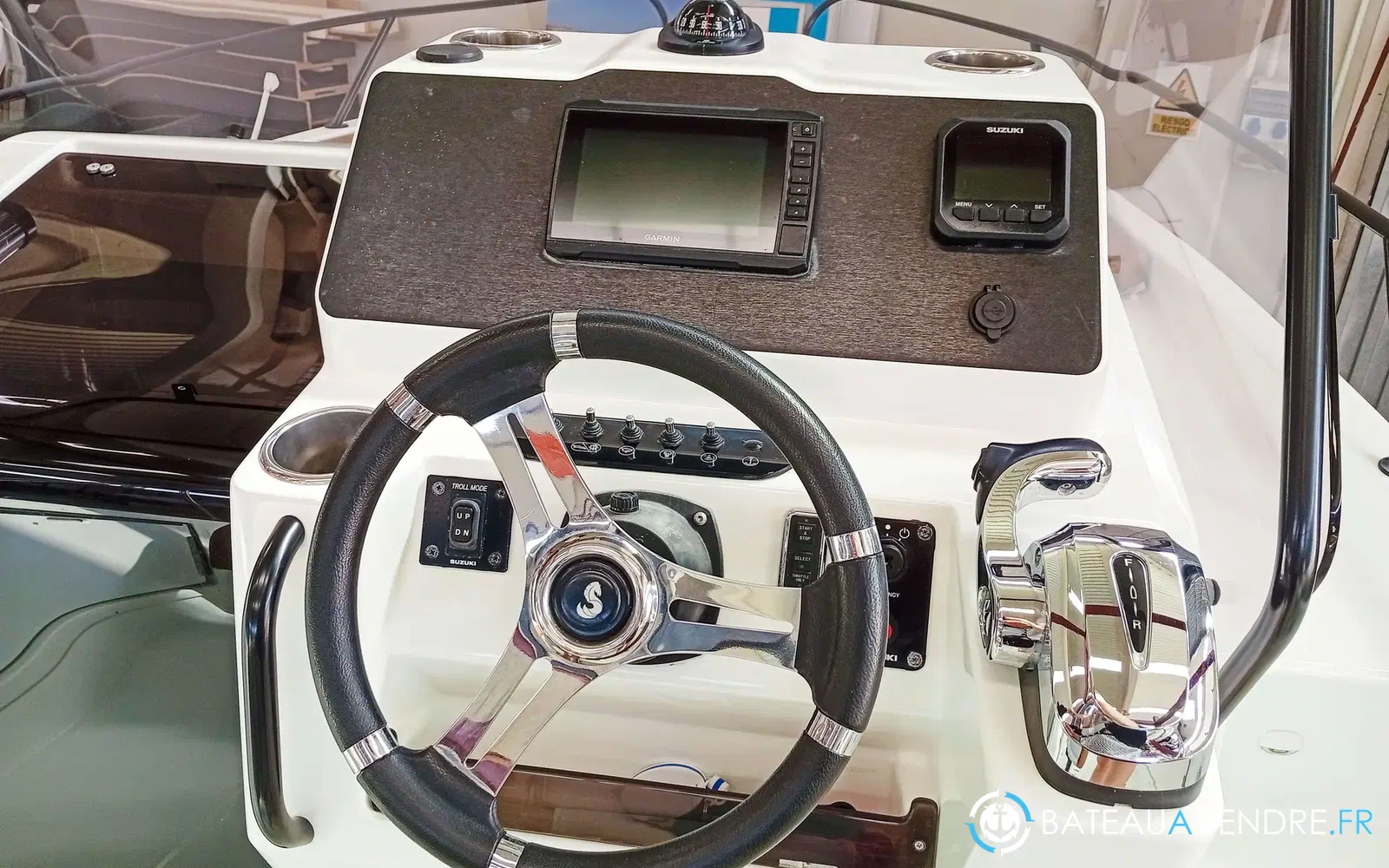 slider 6 Beneteau Flyer 7 SUNdeck