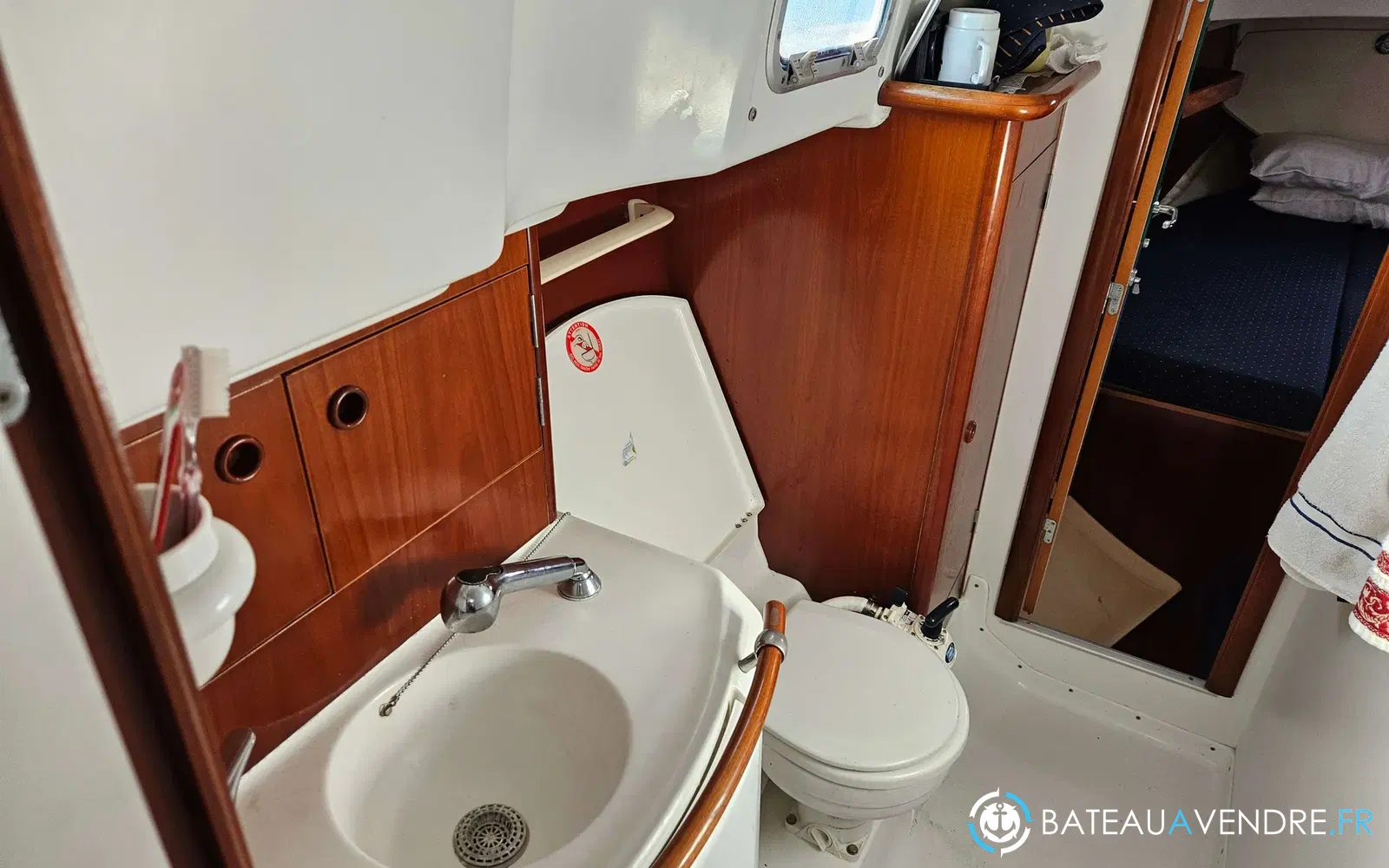 slider 2 Beneteau Oceanis 36 CC