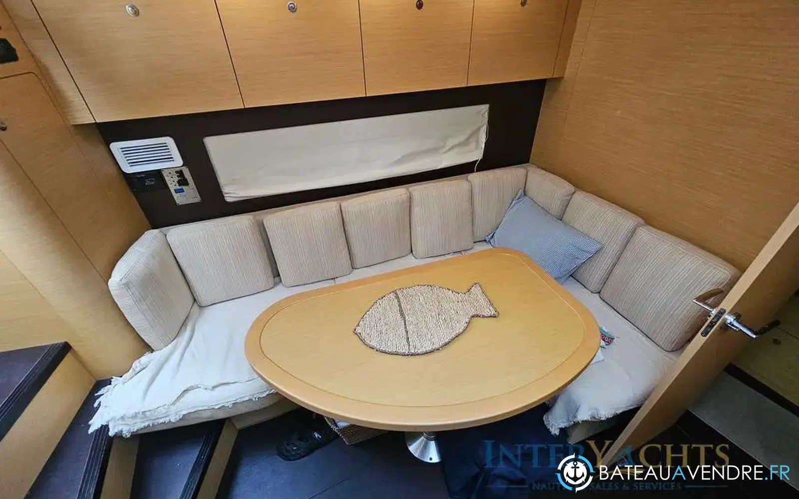 slider 17 Beneteau Monte Carlo 37