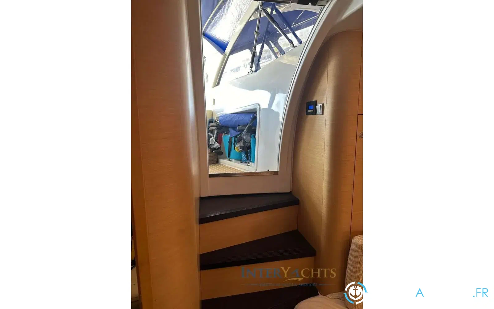 slider 8 Beneteau Monte Carlo 37