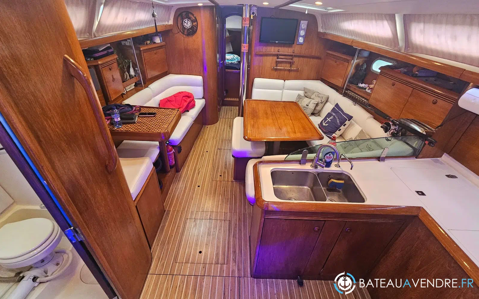slider 8 Jeanneau Sun Odyssey 43