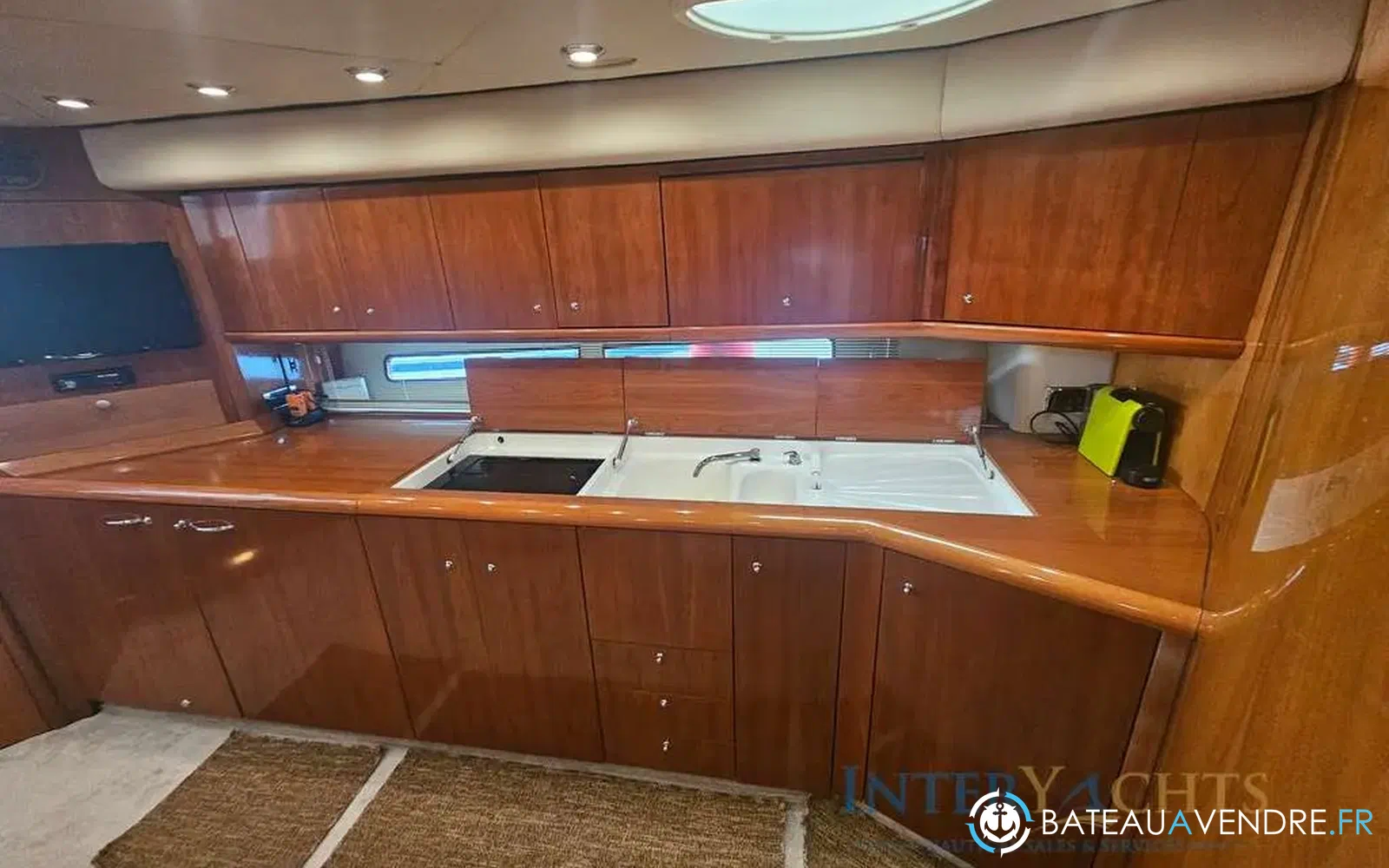 slider 9 Sunseeker Predator 62