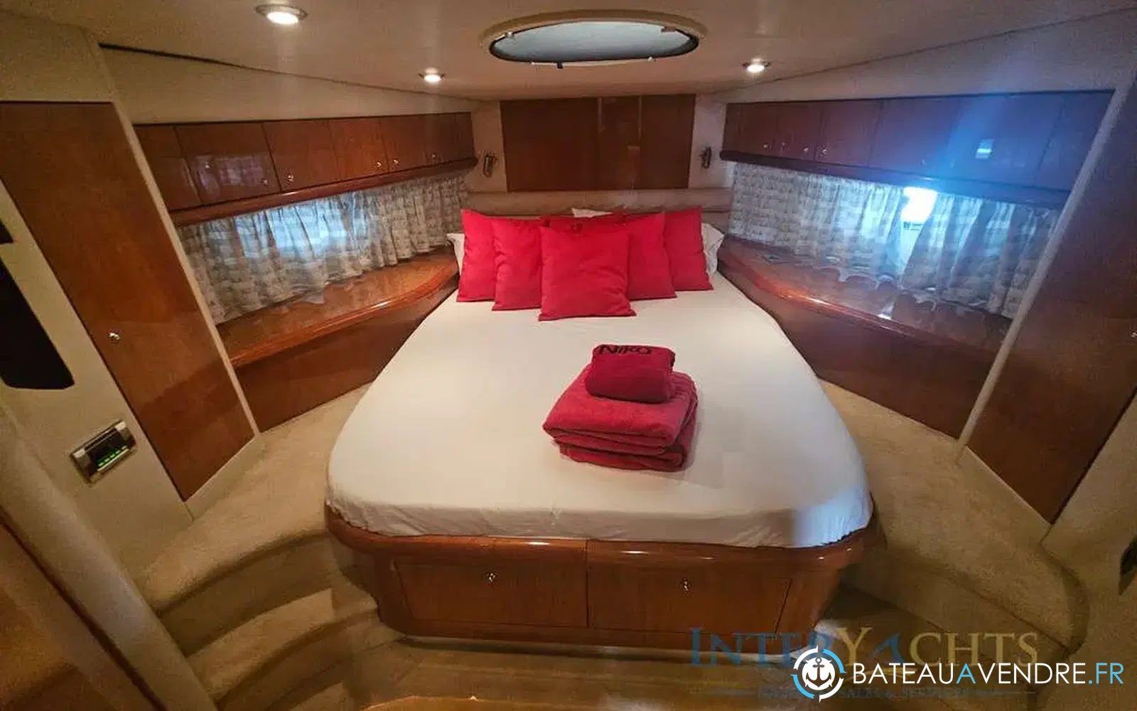 slider 6 Sunseeker Predator 62