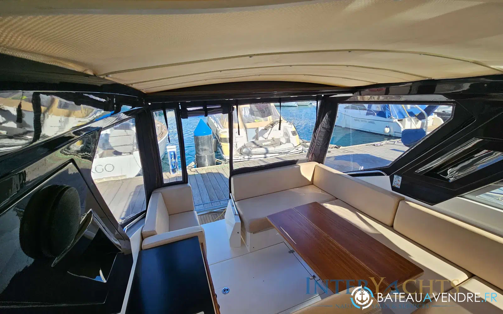 slider 9 Sealine SC 35