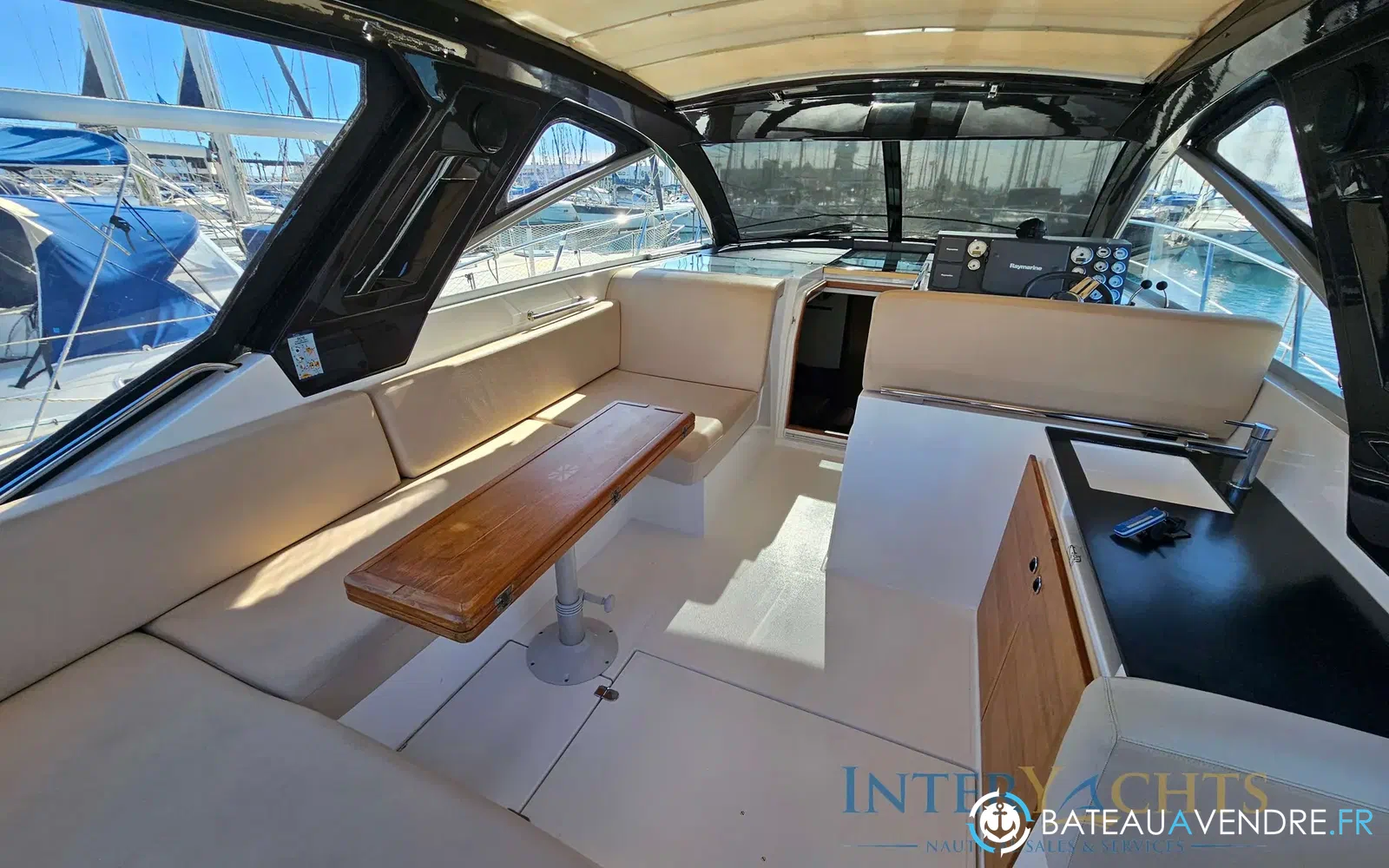 slider 33 Sealine SC 35