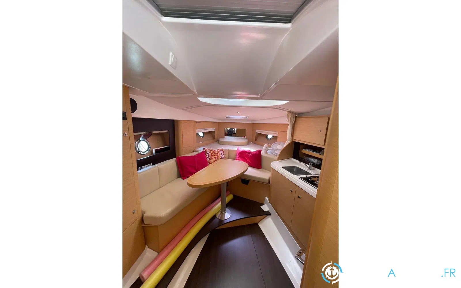slider 13 Beneteau Monte Carlo 32