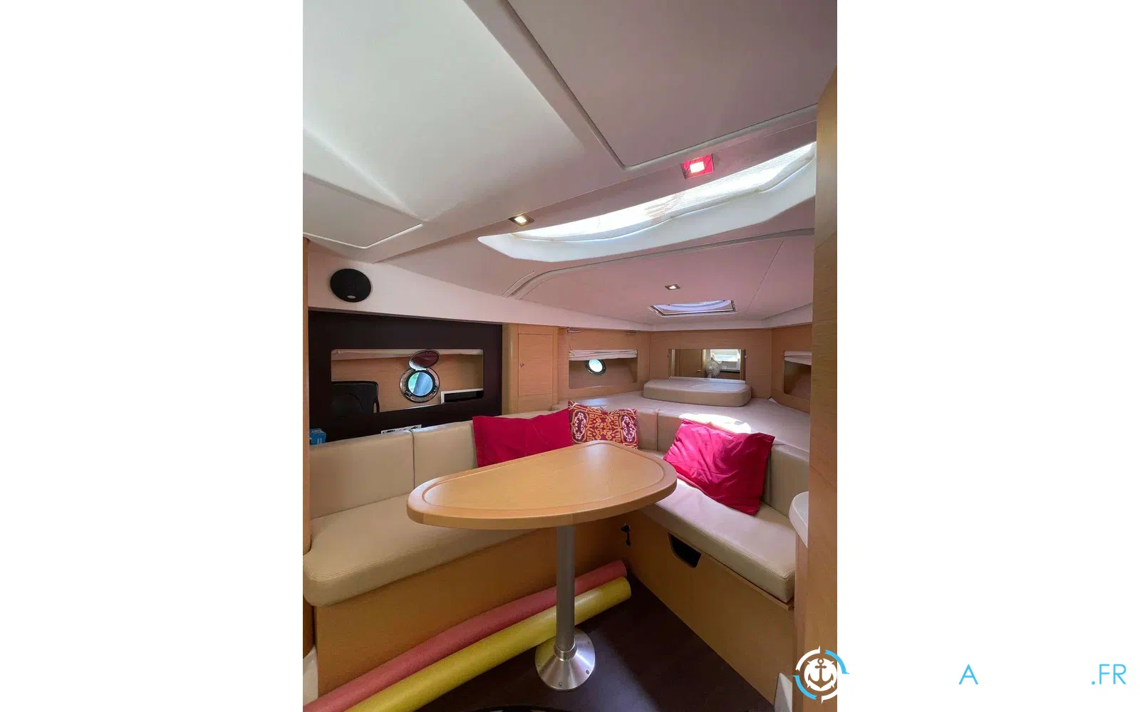 slider 14 Beneteau Monte Carlo 32