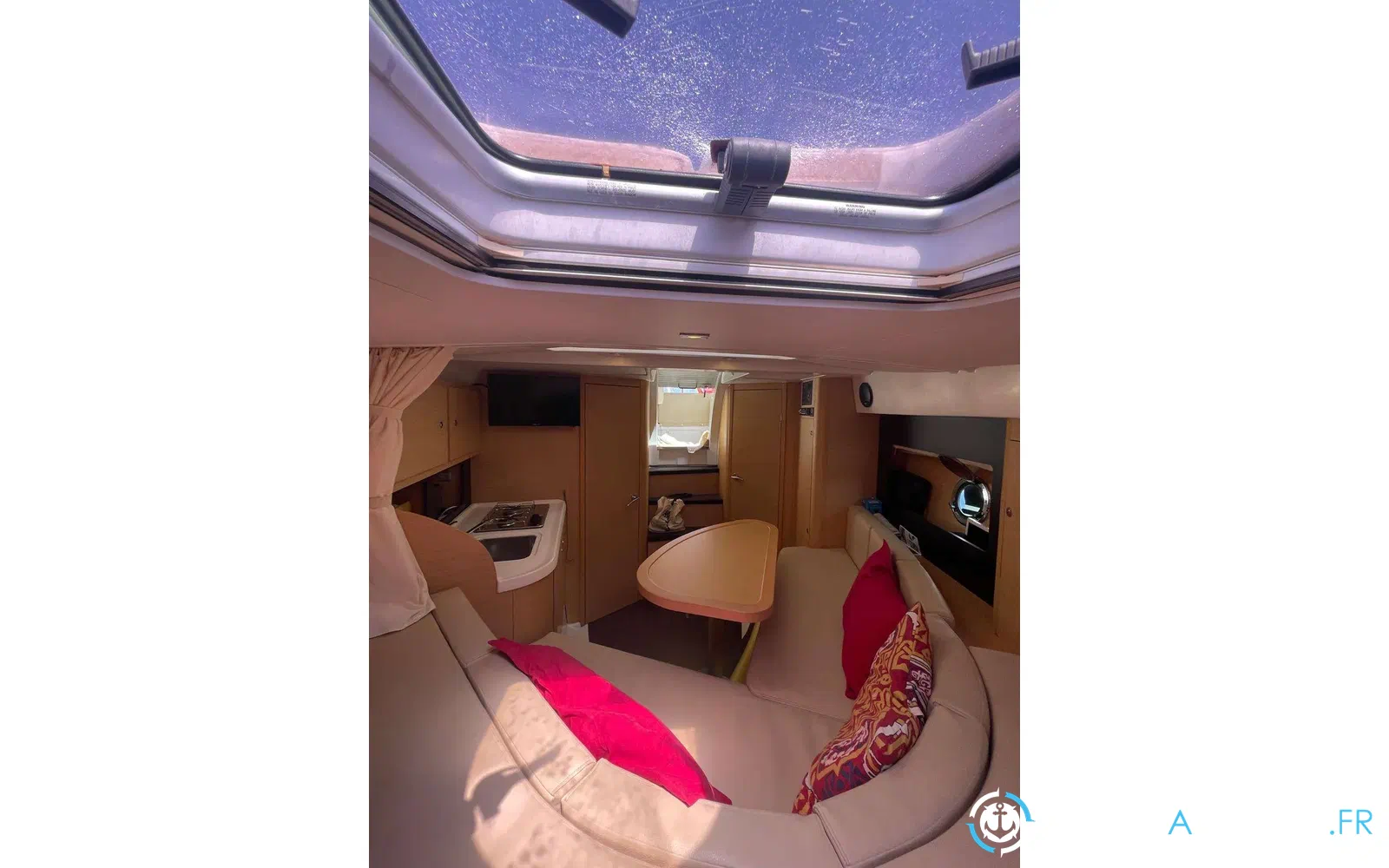 slider 3 Beneteau Monte Carlo 32