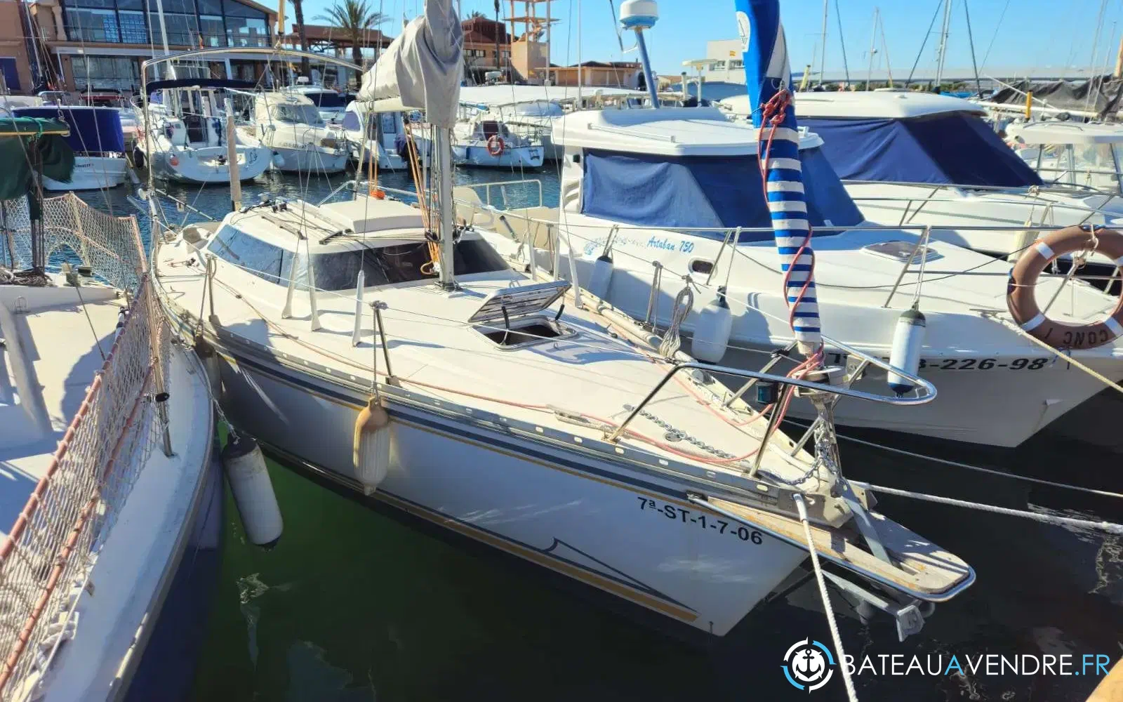 slider 0 Jeanneau Fantasia 27