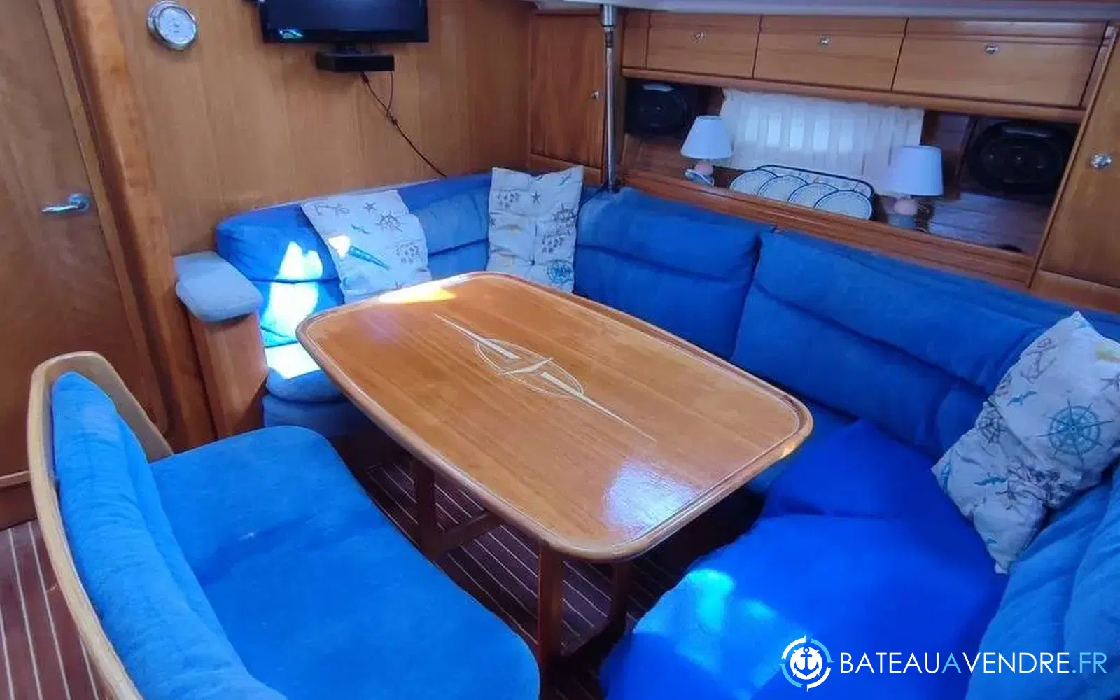 slider 8 Bavaria 42 cruiser