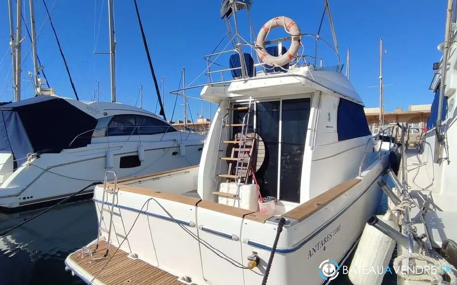 slider 14 Beneteau Antares 10.80 Fly