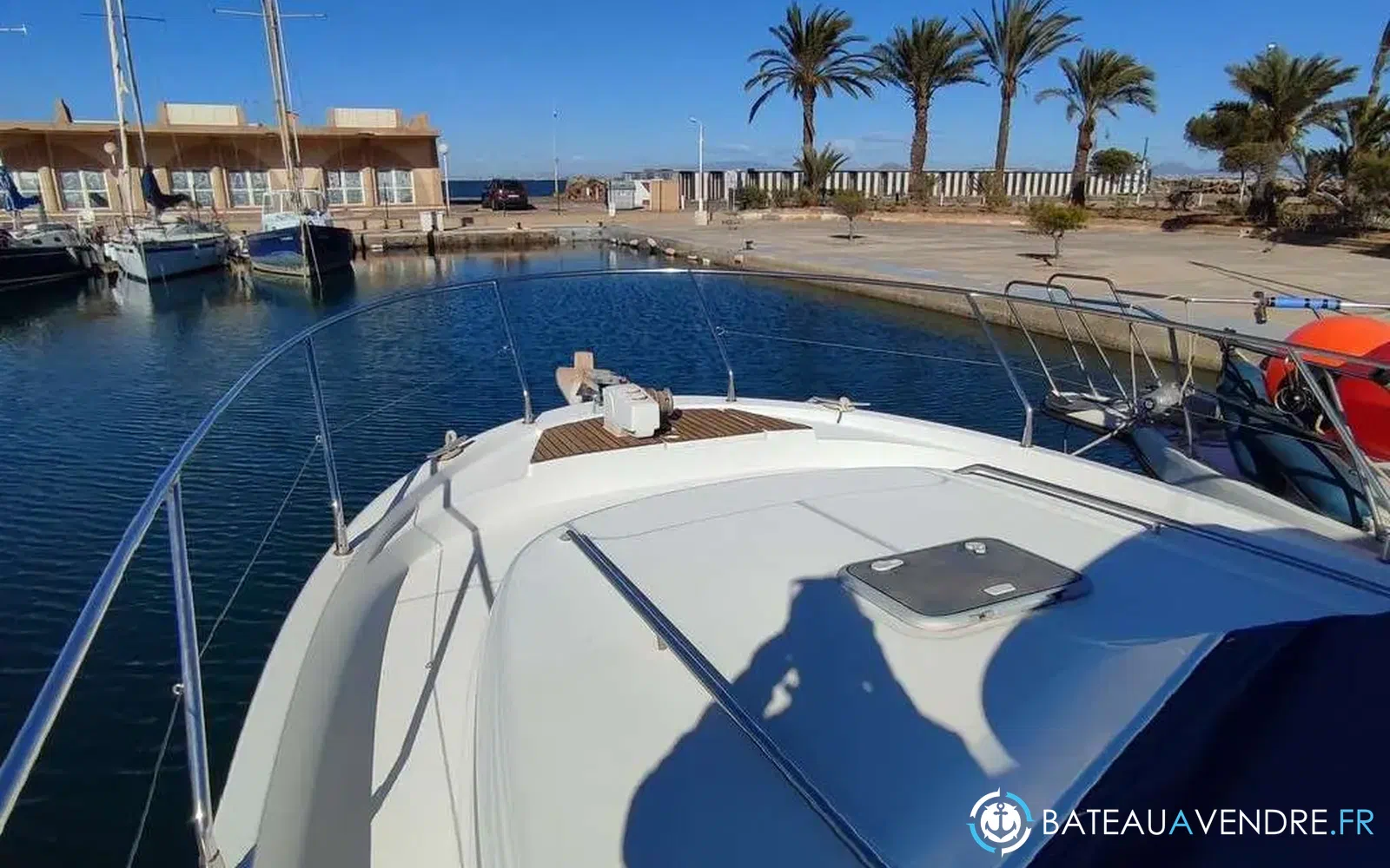 slider 1 Beneteau Antares 10.80 Fly
