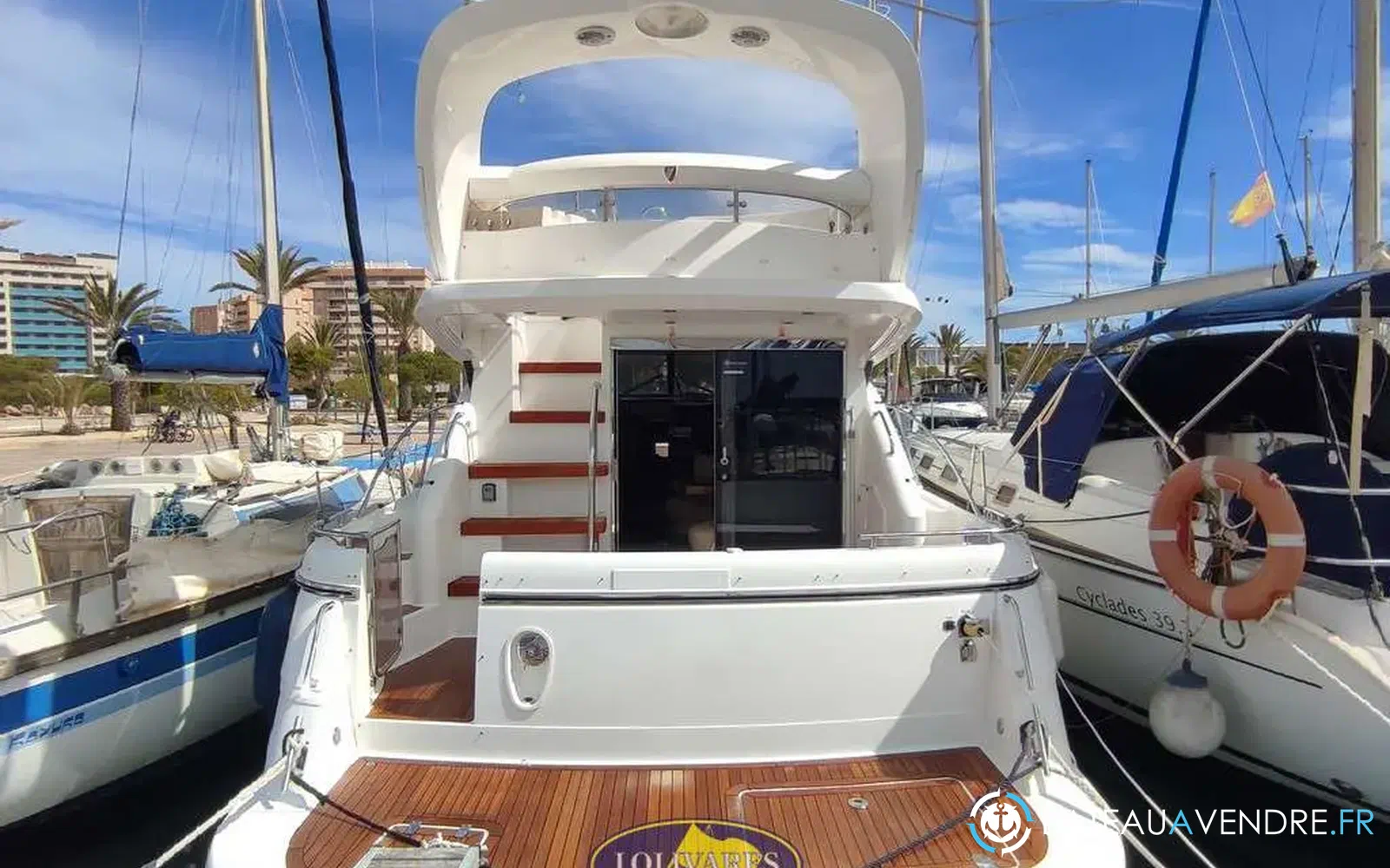 slider 16 Fairline Phantom 40