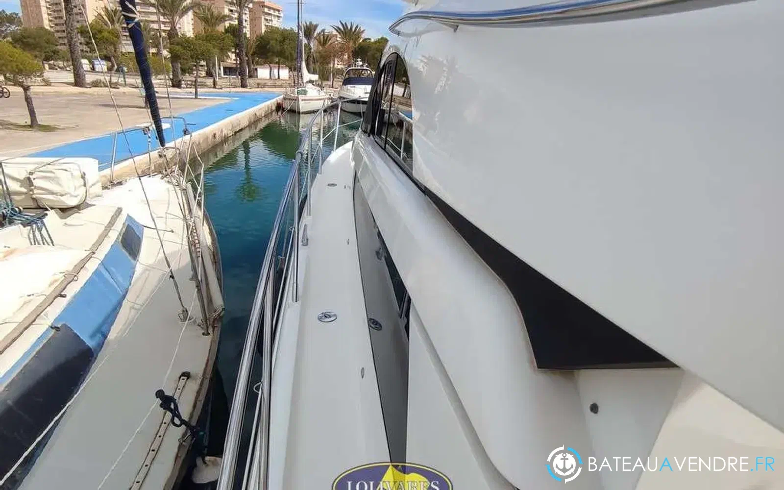 slider 17 Fairline Phantom 40