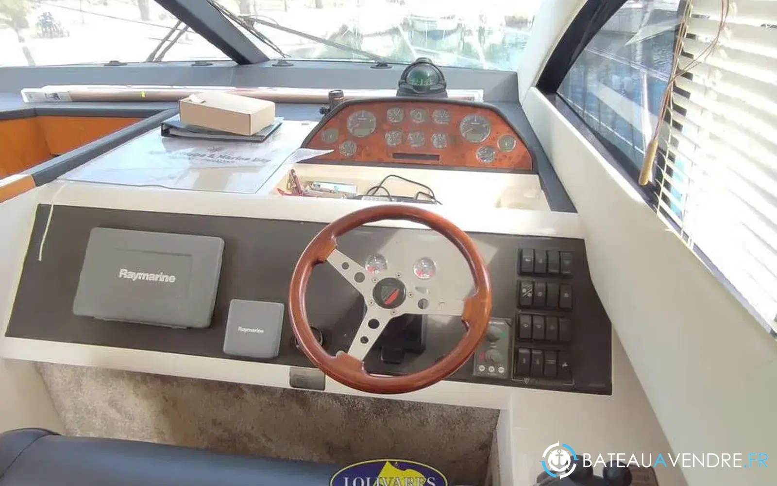 slider 22 Fairline Phantom 40